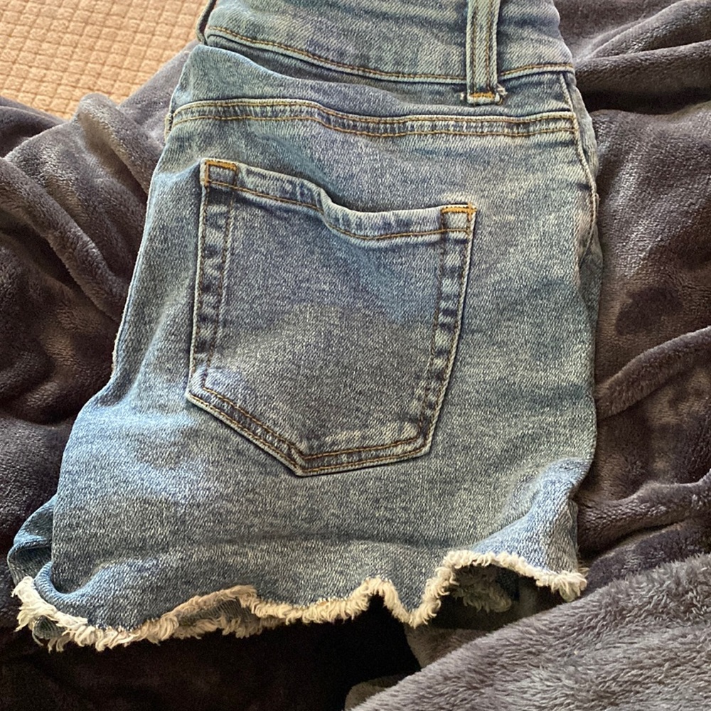 Maurice’s high-rise Shorts